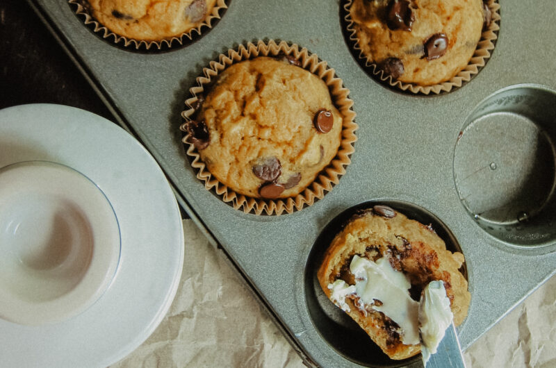 Healthy Pumpkin Chocolate Chip Muffins